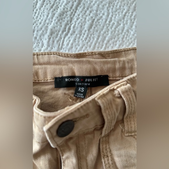 Pants - Picture 3 of 5